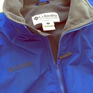 Blue Columbia jacket great shape
